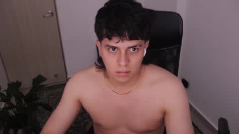 Snapshot of magic_tony chatting on 03-17-26, 10:46 Tony Hoffa online show from 03-17-26, 10:46