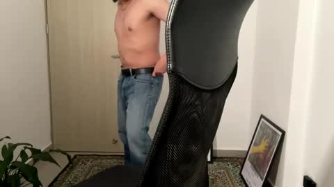 Snapshot of magic_tony chatting on 03-28-26, 12:10 Tony Hoffa online show from 03-28-26, 12:10