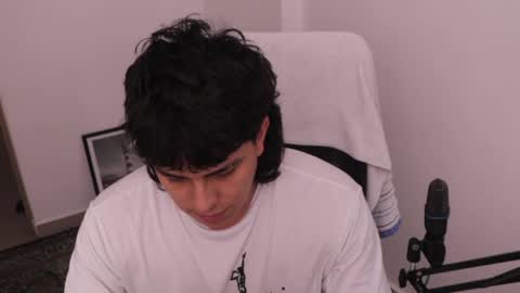 Snapshot of magic_tony chatting on 04-02-26, 06:05 Tony Hoffa online show from 04-02-26, 06:05