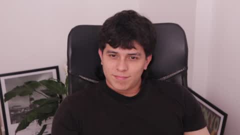 Snapshot of magic_tony chatting on 04-10-26, 06:56 Tony Hoffa online show from 04-10-26, 06:56