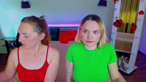 Lili and Bella online show from 06-27-26, 10:31