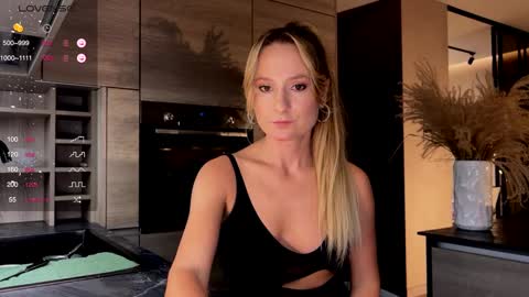 Snapshot of magicpeaach chatting on 12-01-24, 04:29 magicpeaach online show from 12-01-24, 04:29