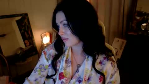 Magnolia Maggie Maggie Jane  online show from 05-25-26, 08:37