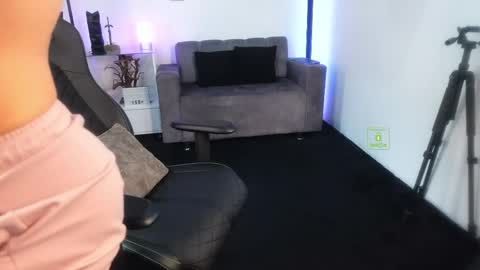 If you want me to use the Lovense please let me know  --    online show from 04-08-26, 05:02