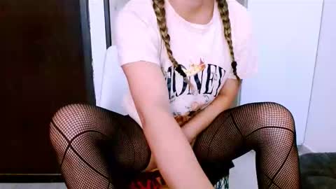 Snapshot of magy__2 chatting on 03-18-26, 10:02 magy online show from 03-18-26, 10:02