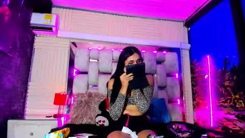 mahiara hot online show from 05-22-26, 02:33