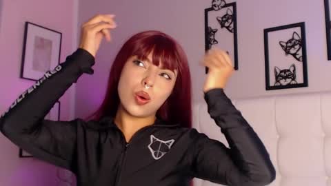 Maia Reficco online show from 04-07-26, 11:43