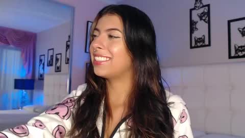 Snapshot of maia_reficco chatting on 04-17-26, 12:30 Maia Reficco online show from 04-17-26, 12:30