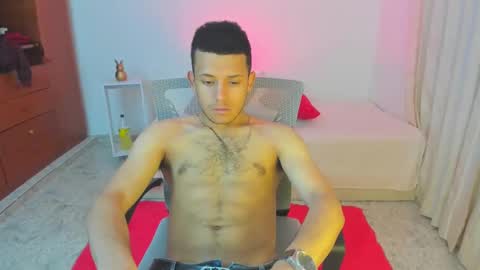 Snapshot of maik_h88 chatting on 12-15-24, 05:56 Maik Stiven online show from 12-15-24, 05:56