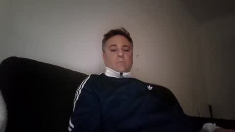 maikel_castel81 online show from 04-19-26, 05:45