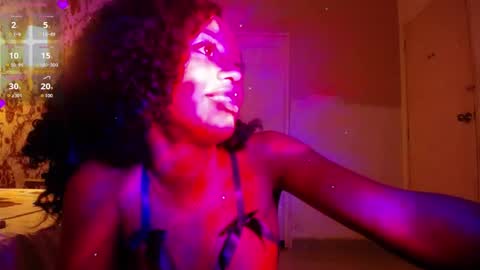Snapshot of mailyn_er chatting on 05-18-26, 08:47 Mailyn online show from 05-18-26, 08:47