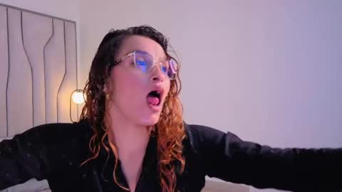 Snapshot of maise_hill1 chatting on 05-20-26, 01:28 MAISE online show from 05-20-26, 01:28