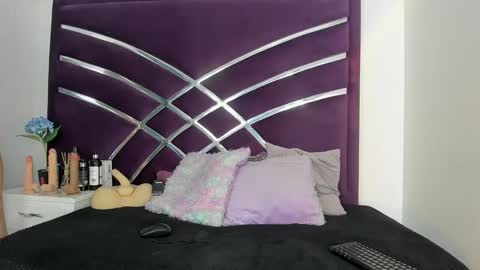 maite online show from 09-22-25, 09:39