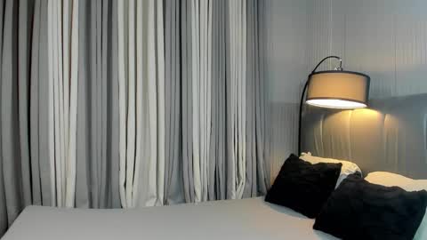 Snapshot of majesticfrancine chatting on 02-13-25, 10:54 Lovely online show from 02-13-25, 10:54