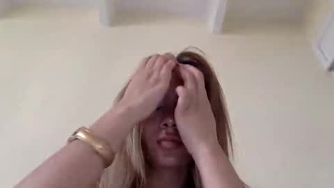 majo_gomezz online show from 05-14-26, 07:20
