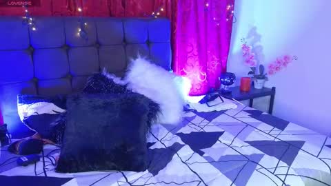 Celeste Bonet  online show from 10-22-25, 11:43