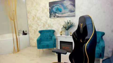 Chloe online show from 03-14-26, 03:23