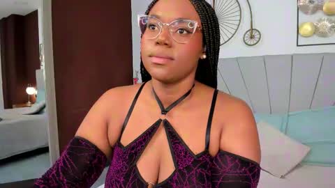 makena online show from 03-18-26, 03:20