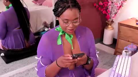 Snapshot of makena_gh chatting on 07-17-26, 06:57 makena online show from 07-17-26, 06:57
