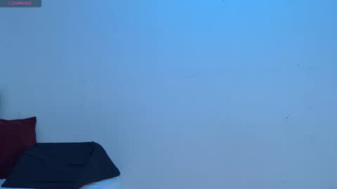 Snapshot of makii__ chatting on 12-18-25, 09:32 Maki online show from 12-18-25, 09:32