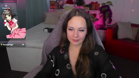 Snapshot of makima_lee chatting on 12-27-24, 01:39 Makima online show from 12-27-24, 01:39