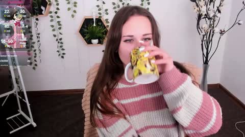 Snapshot of makima_lee chatting on 01-19-25, 08:39 Makima online show from 01-19-25, 08:39