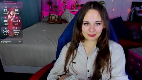 Snapshot of makima_lee chatting on 02-26-25, 06:32 Makima online show from 02-26-25, 06:32