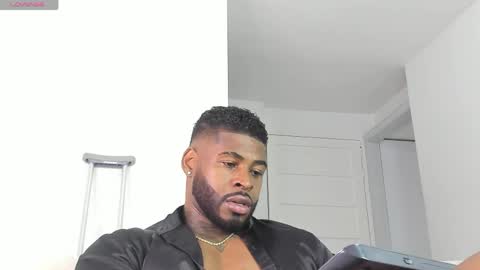 Snapshot of makonneen chatting on 06-06-26, 10:25 Makonnen online show from 06-06-26, 10:25