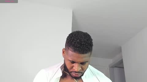 Snapshot of makonneen chatting on 06-11-26, 02:53 Makonnen online show from 06-11-26, 02:53
