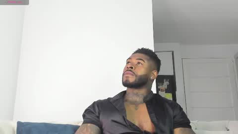 Snapshot of makonneen chatting on 06-17-26, 10:54 Makonnen online show from 06-17-26, 10:54