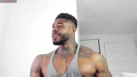 Snapshot of makonneen chatting on 06-27-26, 02:12 Makonnen online show from 06-27-26, 02:12
