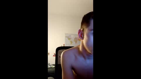 male20y online show from 05-05-26, 12:18