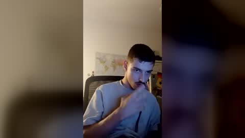 Snapshot of male20y chatting on 07-06-26, 10:34 male20y online show from 07-06-26, 10:34