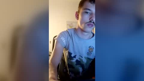 Snapshot of male20y chatting on 07-23-26, 01:30 male20y online show from 07-23-26, 01:30