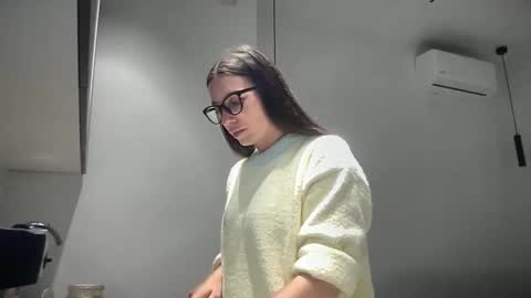 malina568708 online show from 10-19-25, 01:12