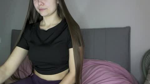 Snapshot of malinka_sweet19 chatting on 12-19-25, 07:26 malinka_sweet19 online show from 12-19-25, 07:26