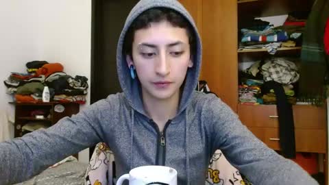 Snapshot of malitamuymal22 chatting on 05-15-26, 01:12 Malita online show from 05-15-26, 01:12