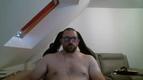 Snapshot of malou2927 chatting on 08-09-26, 07:41 breton online show from 08-09-26, 07:41