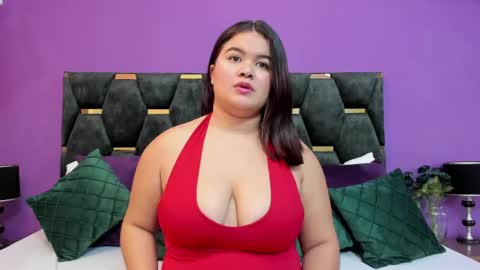 Snapshot of malujensen chatting on 06-04-26, 12:00 alejandra maleja online show from 06-04-26, 12:00