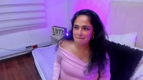 Milu online show from 04-29-26, 05:00