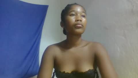 Snapshot of mamieriela chatting on 02-02-26, 12:26 mamieriela online show from 02-02-26, 12:26