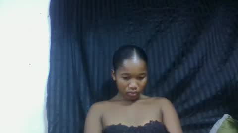 Snapshot of mamieriela chatting on 02-08-26, 09:34 mamieriela online show from 02-08-26, 09:34