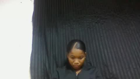 Snapshot of mamieriela chatting on 02-10-26, 08:29 mamieriela online show from 02-10-26, 08:29