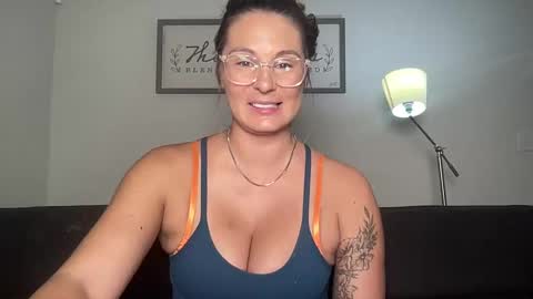 Mandy online show from 11-10-25, 02:10