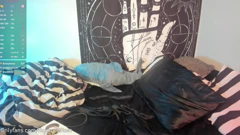 Roxanne Rom online show from 03-01-25, 05:31