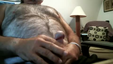 Snapshot of manleg439 chatting on 06-04-26, 06:14 manleg439 online show from 06-04-26, 06:14