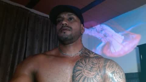 Snapshot of manolofitt chatting on 05-12-26, 06:38 Manolo online show from 05-12-26, 06:38