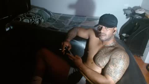 Snapshot of manolofitt chatting on 05-28-26, 09:12 Manolo online show from 05-28-26, 09:12