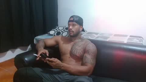 Snapshot of manolofitt chatting on 06-12-26, 11:35 Manolo online show from 06-12-26, 11:35