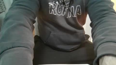 manu17518 online show from 02-03-25, 10:43